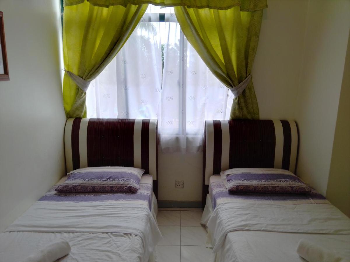 Costa Mahkota Malacca