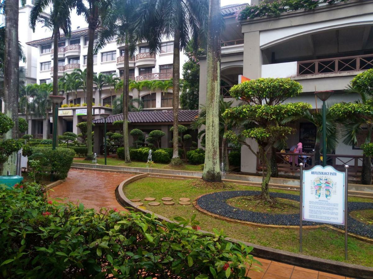 Aparthotel Costa Mahkota *